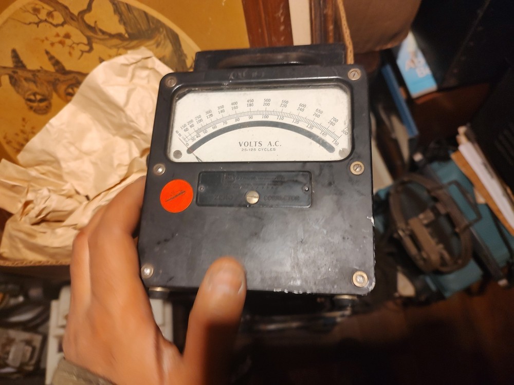 Daystorm Ac Voltmeter Vintage