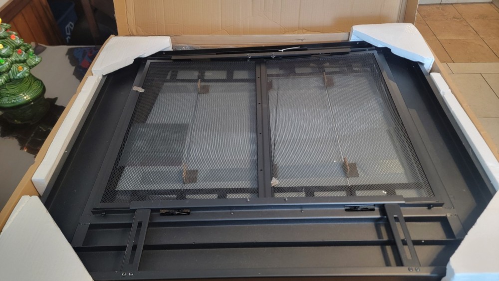 Uniflame Medium Glass Fireplace Doors with Screen