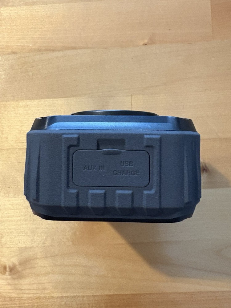 Blackfire Bluetooth Wireless Speaker with Magnetic Mount Square Shape