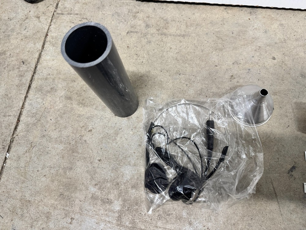 LOW NOISE AUTO AMPLIFIER WITH FILTER