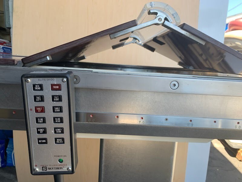Skytron 3100 Surgical Table