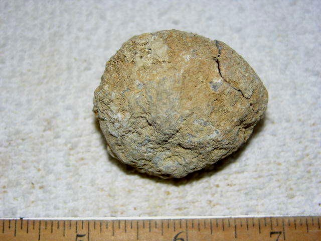 Geode pair opened with crystal centers 1.75 inch G40