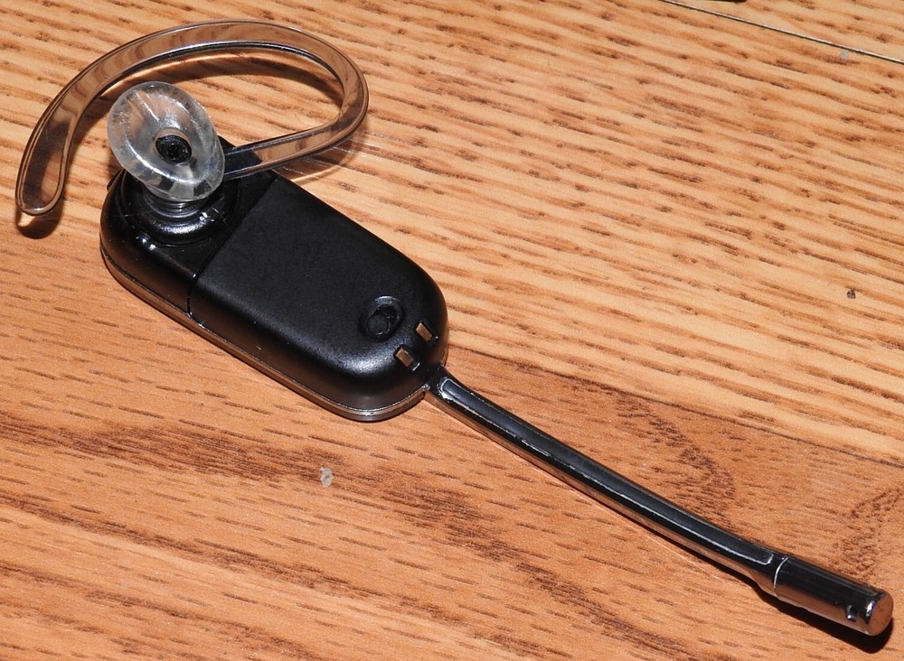 Plantronics WO2 SAVI W740 Convertible Wireless DECT Headset System.
