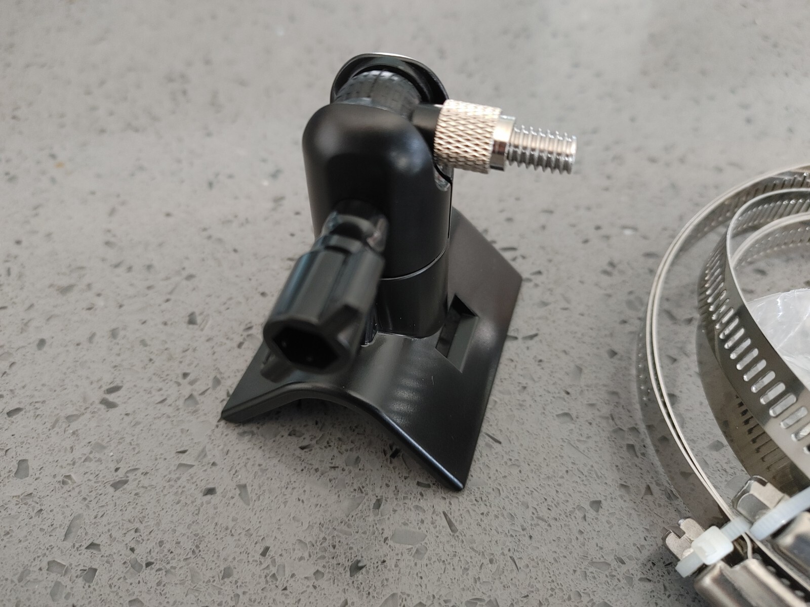 Pole Mounting Railing Bracket for Blink Outdoor/Indoor Blink XT2 Free Shipping