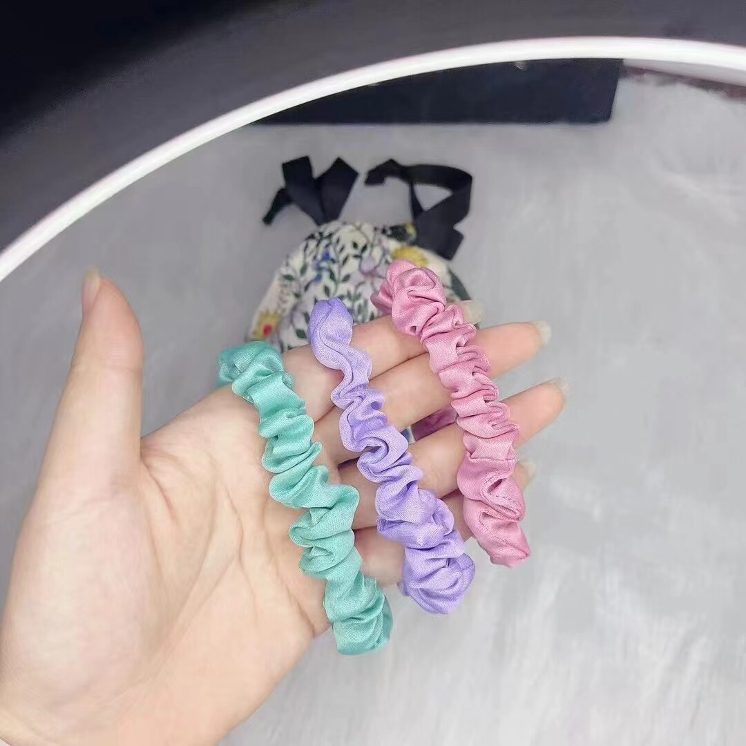 Hair Ties Beauty Vip Gift Set of 3 Scrunchies with Pouch Collectable