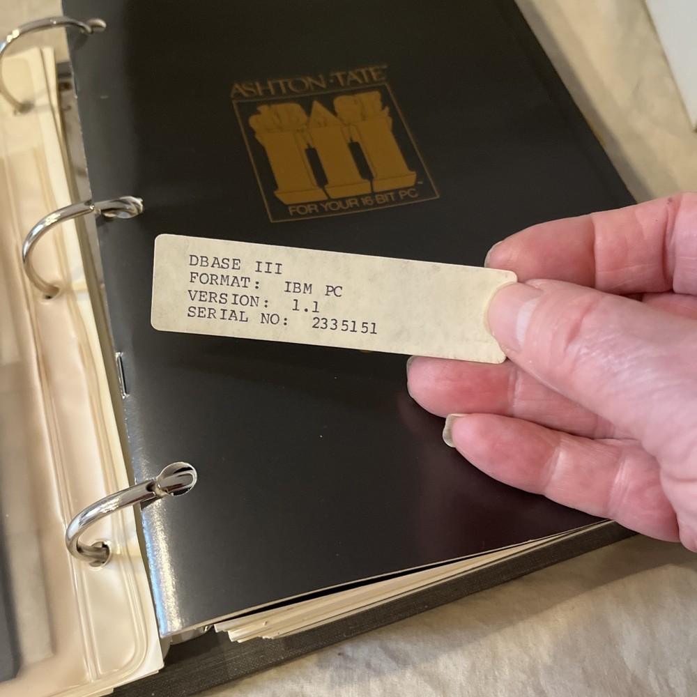 Vintage Computer Software Manual Book Database Three For 16 Bit Pc 1984 + Discs