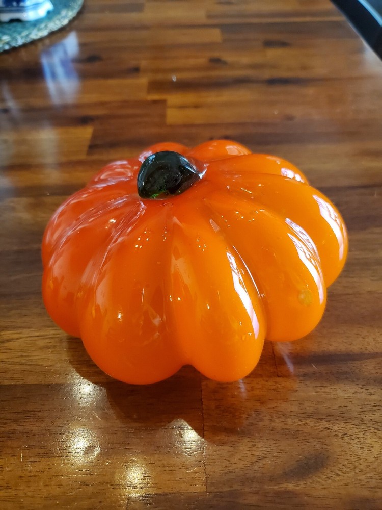 Glass Orange Pumpkin 3'' width hand blown