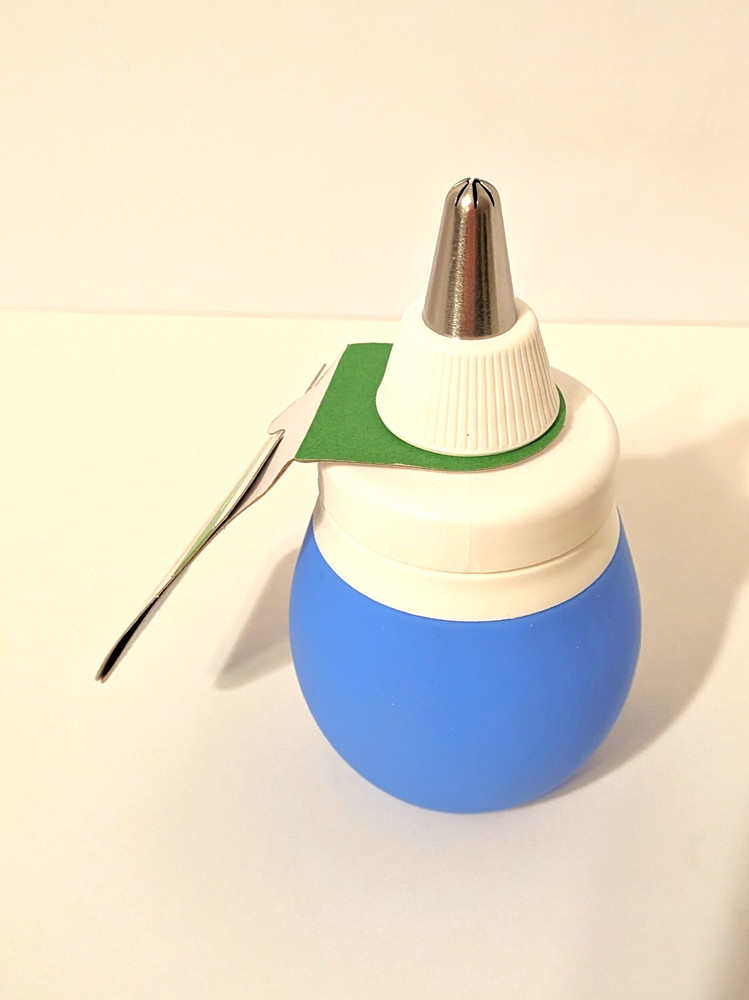 Progressive Prep Works Decorating Bulb Blue with 2 Extra Tips