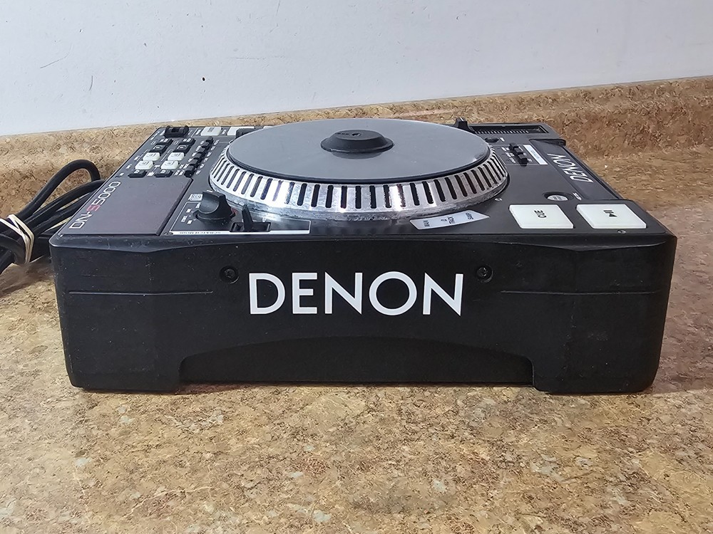 Denon DN-S5000 Digital CD Turntable DJ Controller *Missing Toggle Switch*