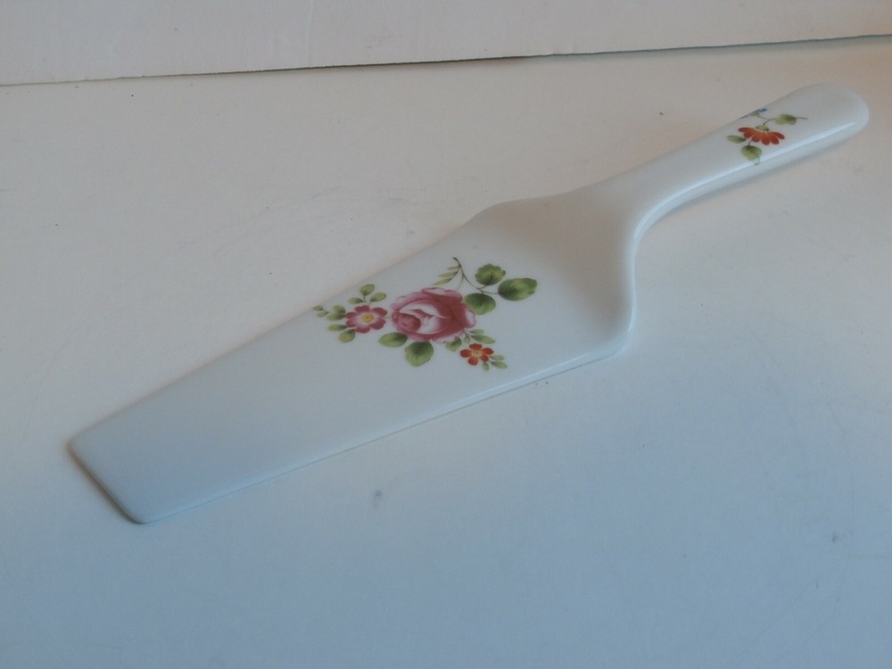 Vintage 1983 Mann Cake Pie Server w/Original Label Japan Floral Pattern