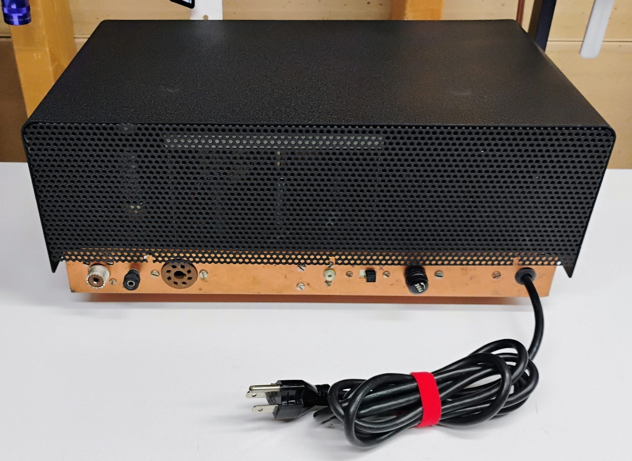 Vintage EICO Model 720 90 Watt CW Amateur Radio Transmitter. Powers Up!