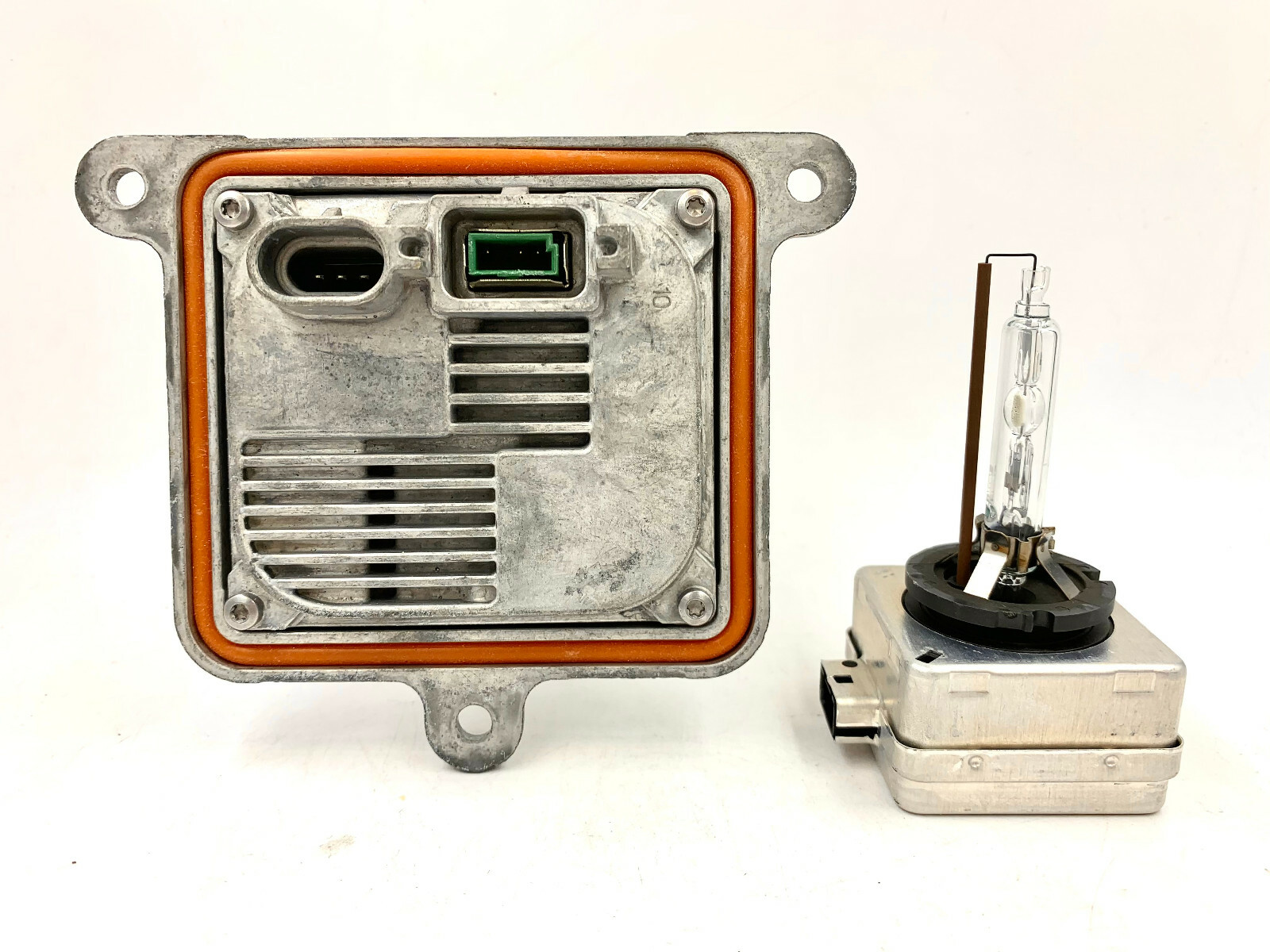 2x OEM 15-20 Chevrolet Suburban HID Xenon Headlight Ballast & D3S Bulb