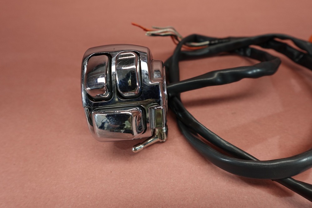 01-06 Harley Davidson Softail Heritage Fat Boy Right Control Start Stop Switch