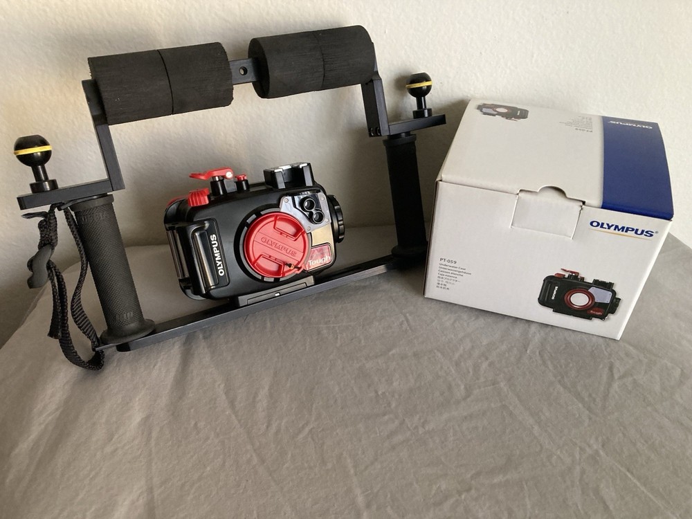 Olympus PT-059 Waterproof Underwater Housing/Camera/Tray&handles Package