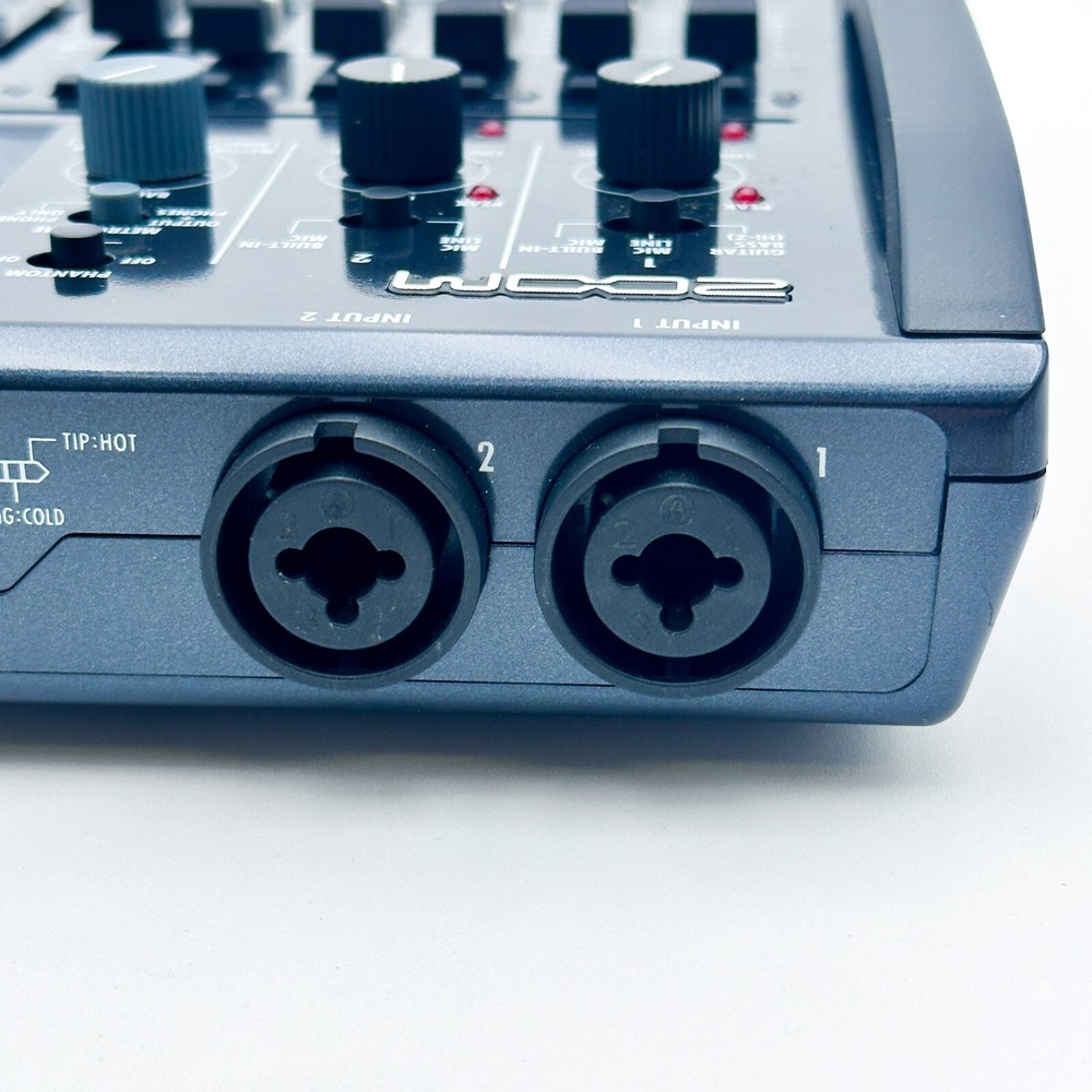 Zoom R8 Multitrack Digital Recorder 8-track MTR Sampler Working Order