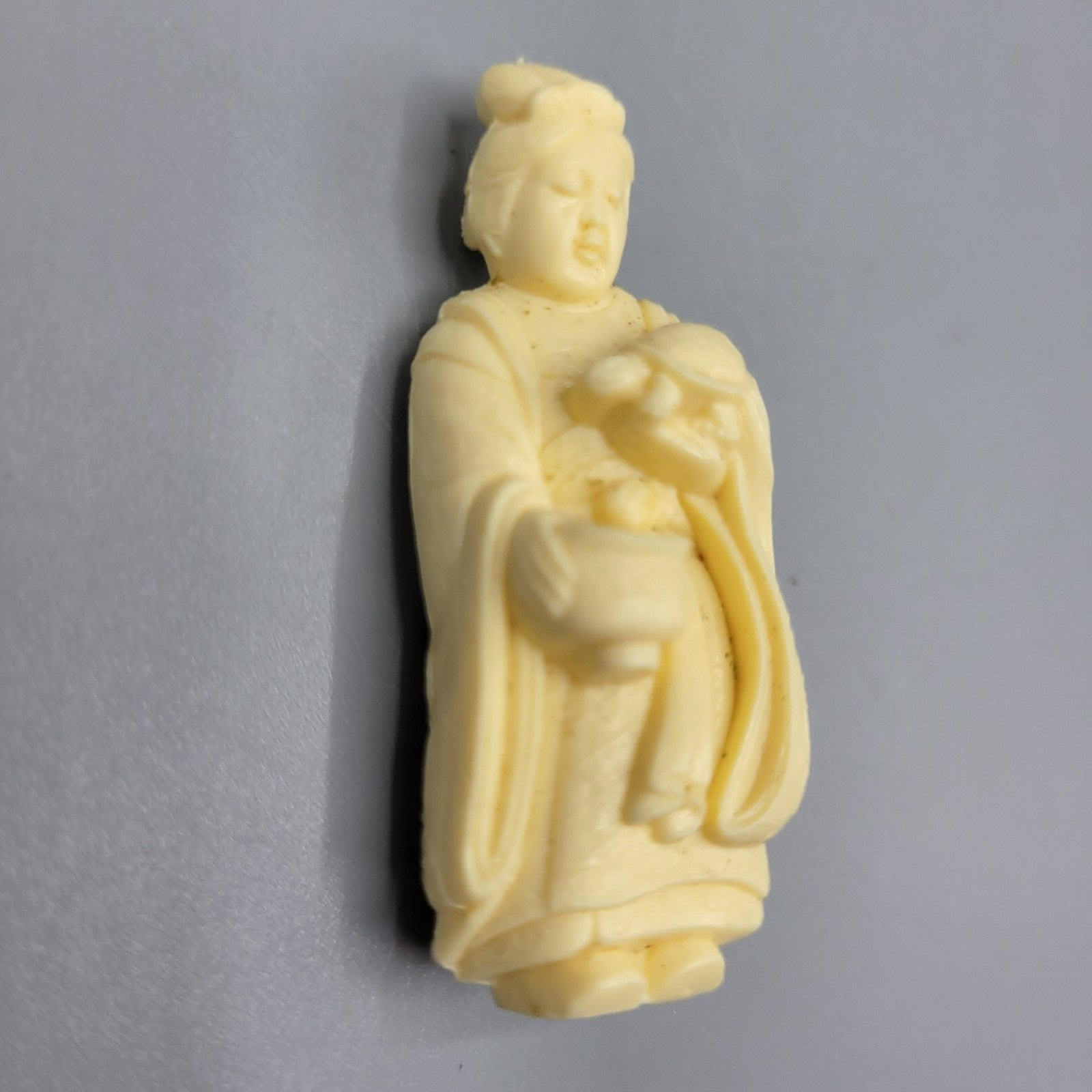Vintage Resin Japanese Netsuke Oriental Asian Women Figurine with Turtle 2"