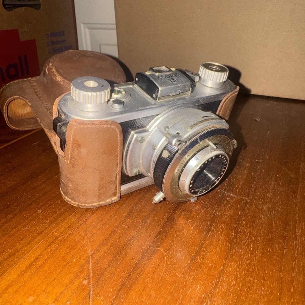 KODAK 35 F 4.5 Flash Diomatic Shutter With Case Untested As-Is