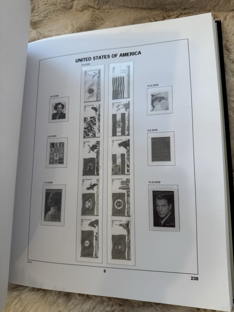 DAVO LUXE US Hingeless Stamp Album Volume VII (2006 - 2016) D8437