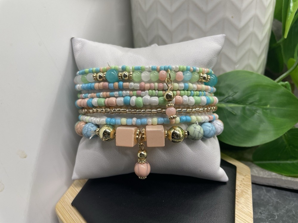 8 PC Handmade Boho  Beaded Stackable 7” Plus Stretch Bracelet Set New B4781