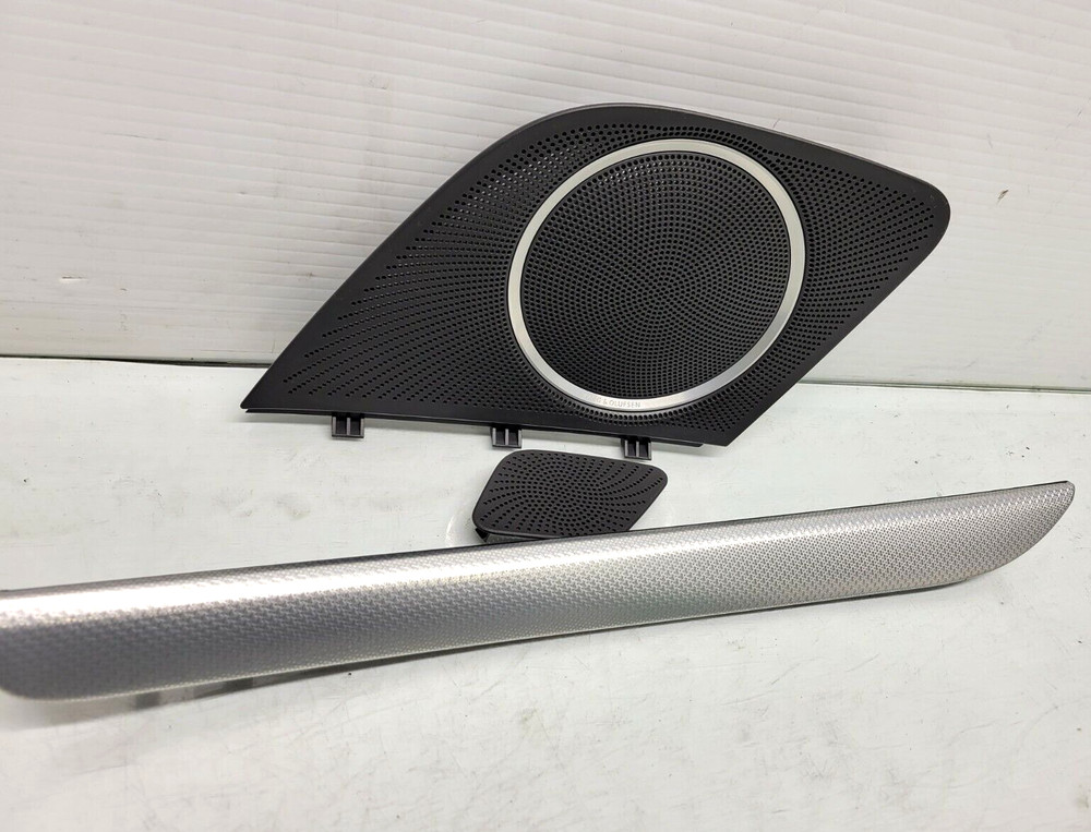 2010-2016 Audi A5 Right Rear Quarter Panel Speaker W/ Trim