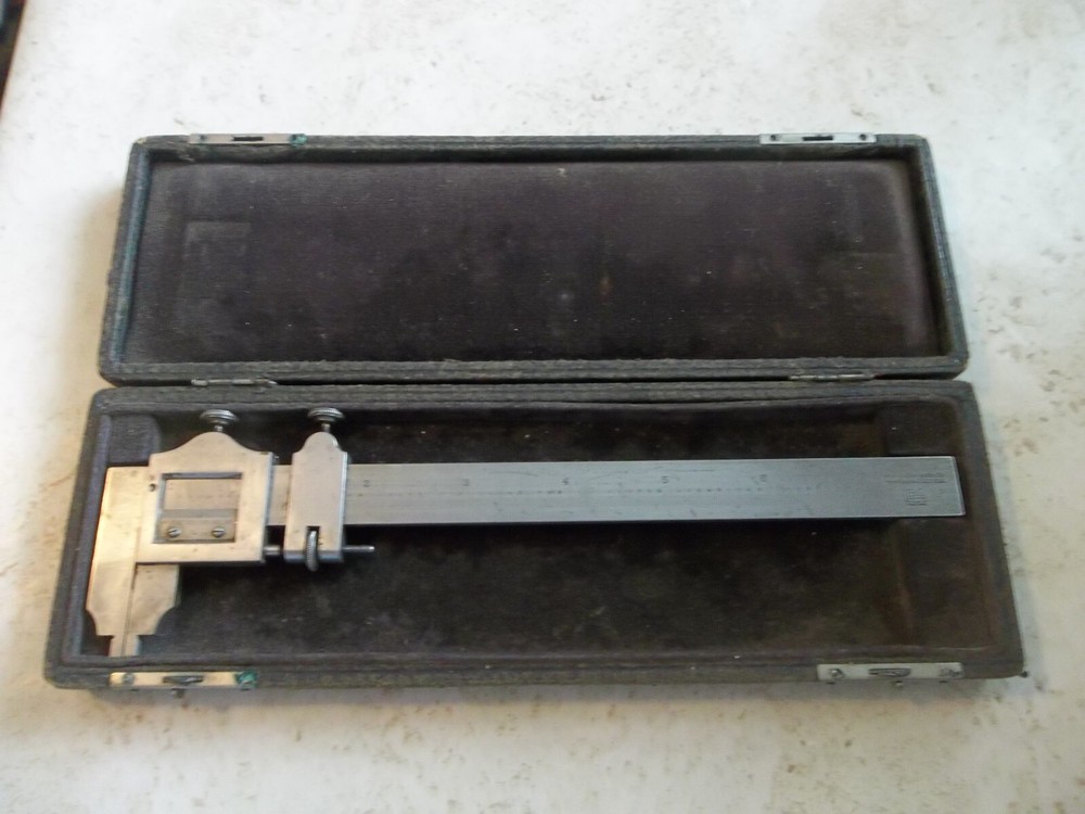 BROWN & SHARPE 7" CALIPER IN CASE (REF.#5)