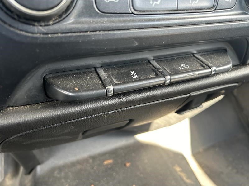 SIERRA150 2016 High Mounted Stop Light 104692970