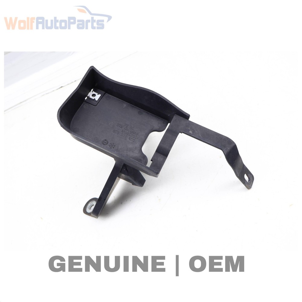 2017 VW GOLF ALLTRACK - Blind SPOT Detection Sensor / Module Bracket (Master)