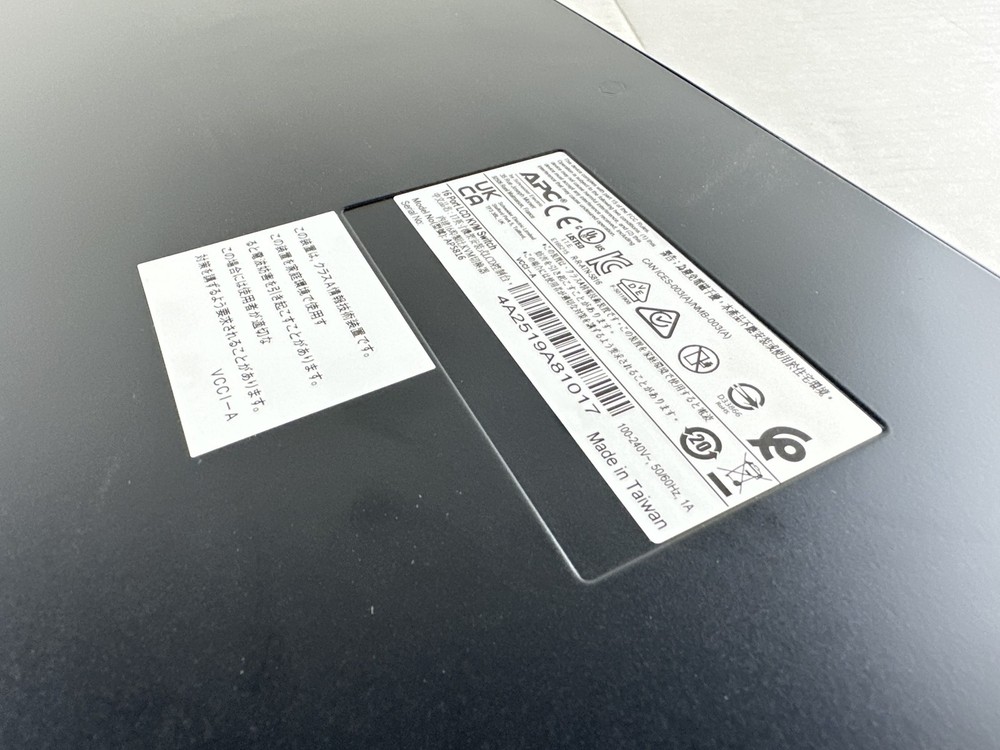 A991597 APC 17 RACK LCD CONSOLE WITH INTEGRATED