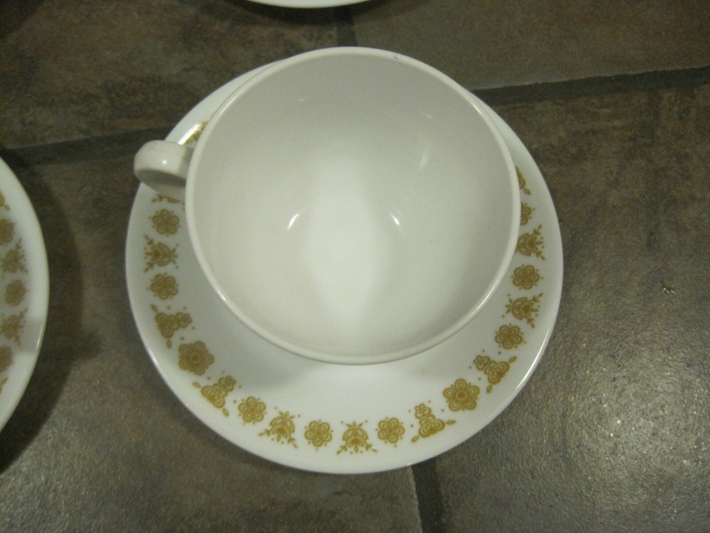 CORELLE 'BUTTERFLY GOLD' (4) FLAT CUP & SAUCER SETS, EUC