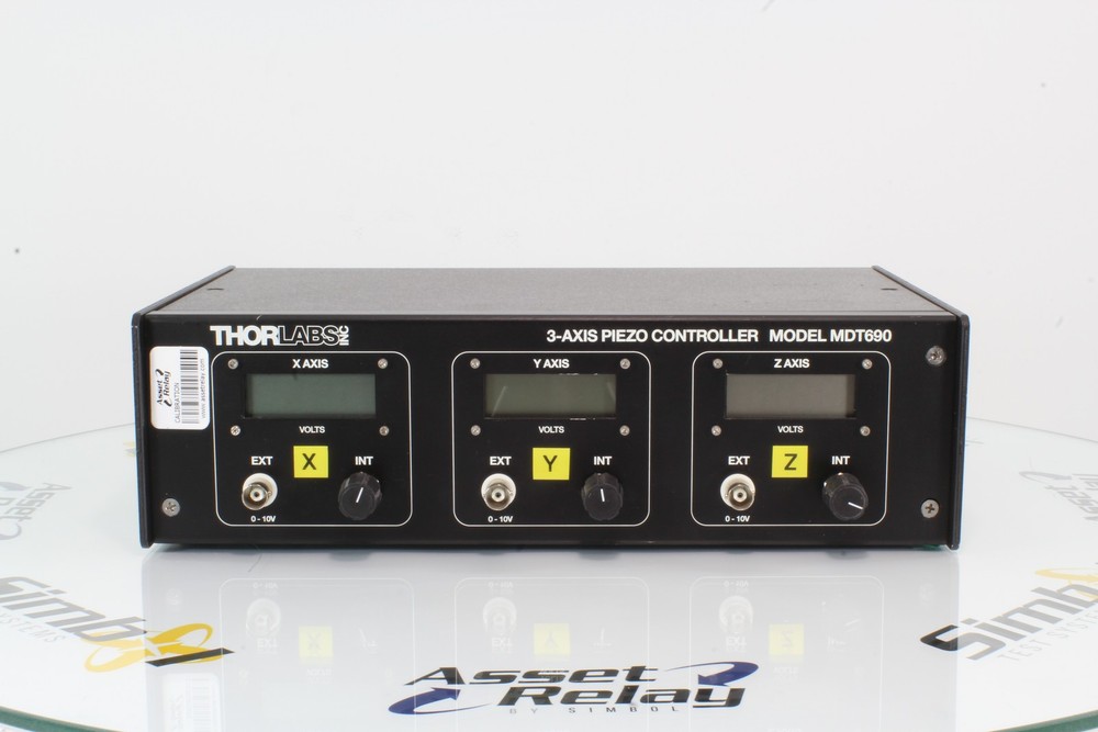 Thorlabs MDT690 3-Axis Piezoelectric Driver Controller
