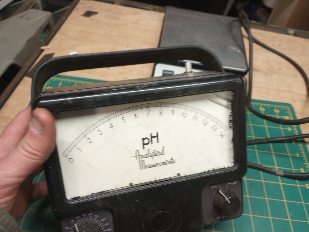 Vintage Ph Meter