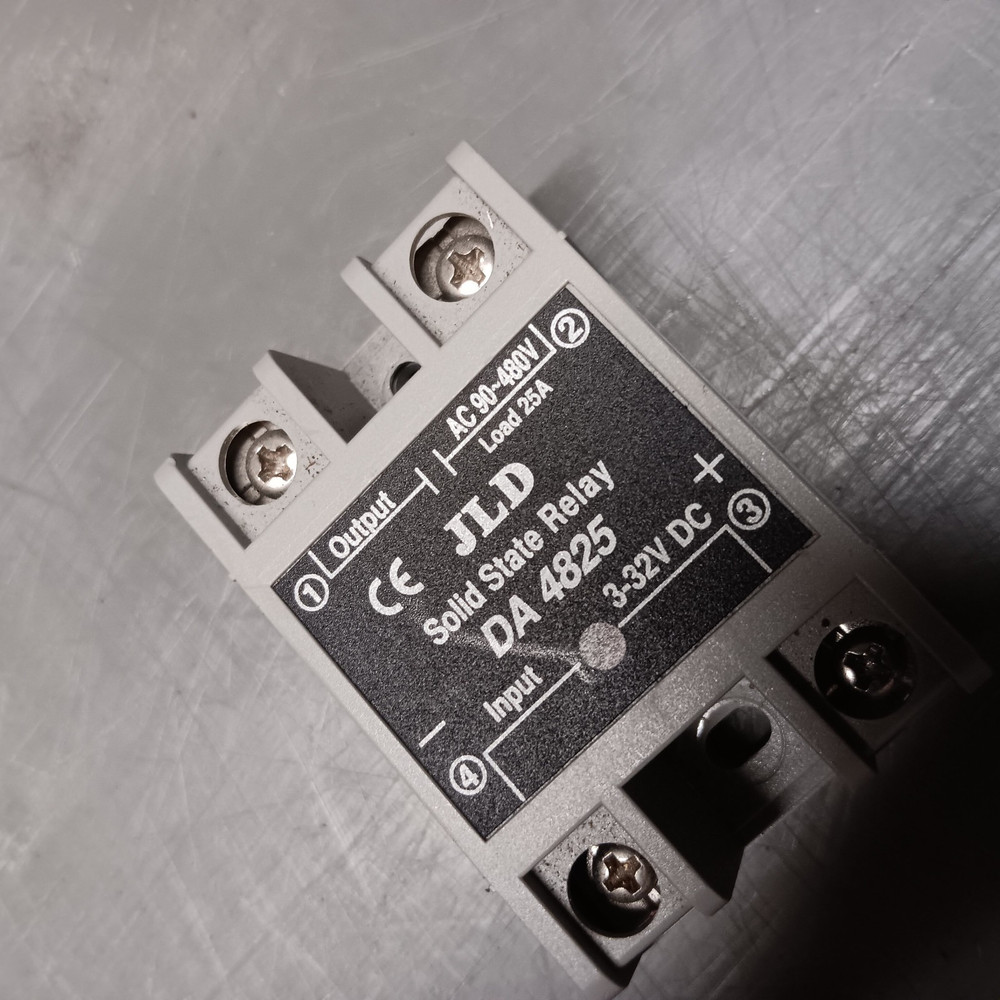 JLD SOLID STATE RELAY DA4825 DA 4825