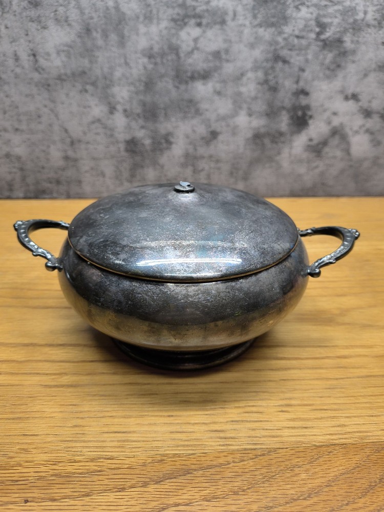 Wallace Silver Plate Covered Round Bowl Dish C 9864 Antique Silverplate