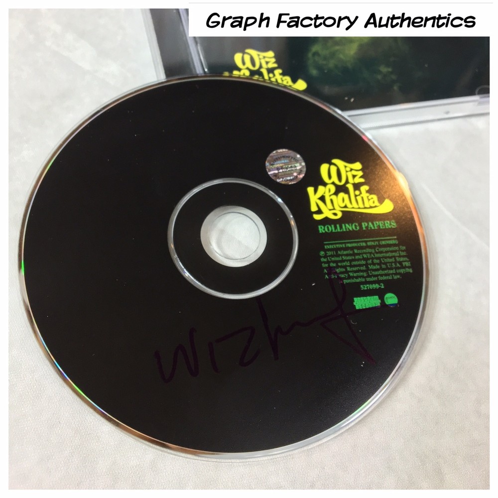 GFA Rolling Papers Rapper * WIZ KHALIFA * Signed CD Booklet w/ Disc AD1 COA