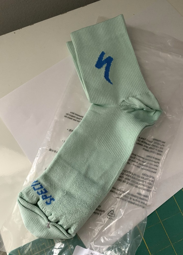 Specialized Soft Air Mid Logo Socks Size Medium - New