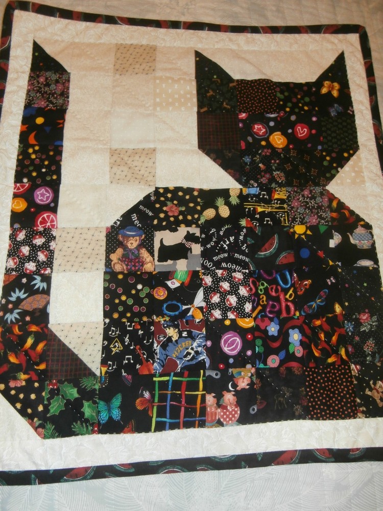 KITTY CAT patchwork QUILT art 19" x 21"L