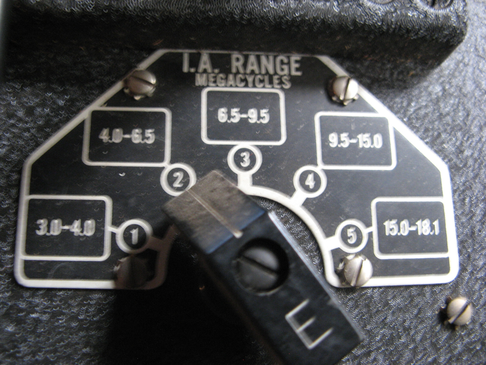 WWII WESTINGHOUSE TRW RADIO TRANSMITTER HF High Frequency CAY-52239 vintage USN