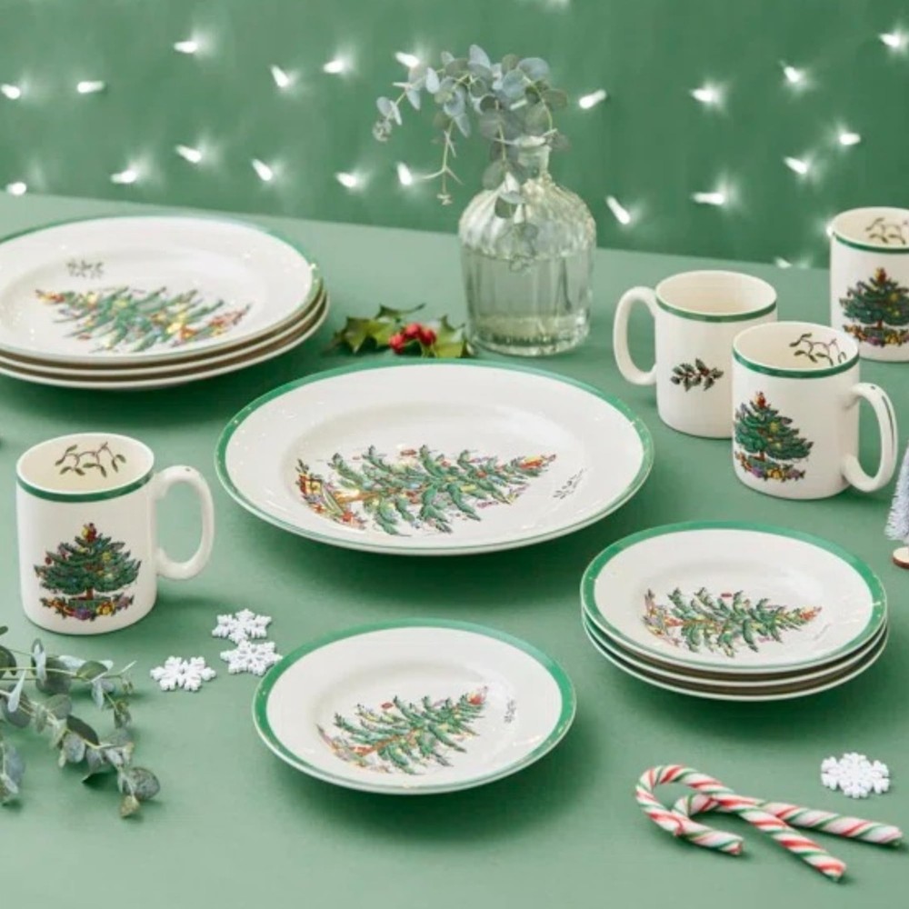 Spode Christmas Tree 12-Piece Dinnerware Set, Service for 4 - Dishwasher Safe