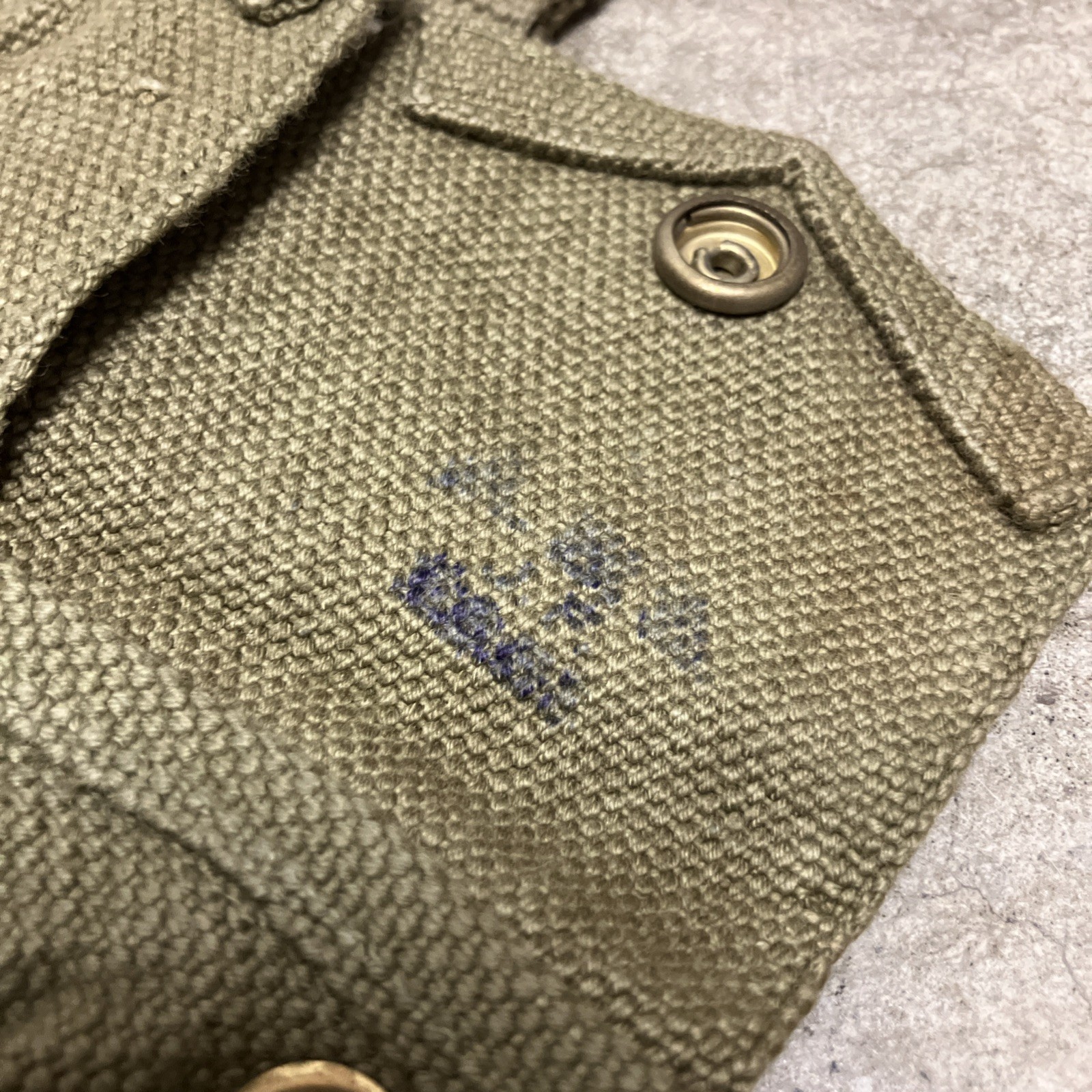 SET OF 6 BRITISH LEE ENFIELD 303 CLIPS WITH 2 POCKET AMMO POUCH