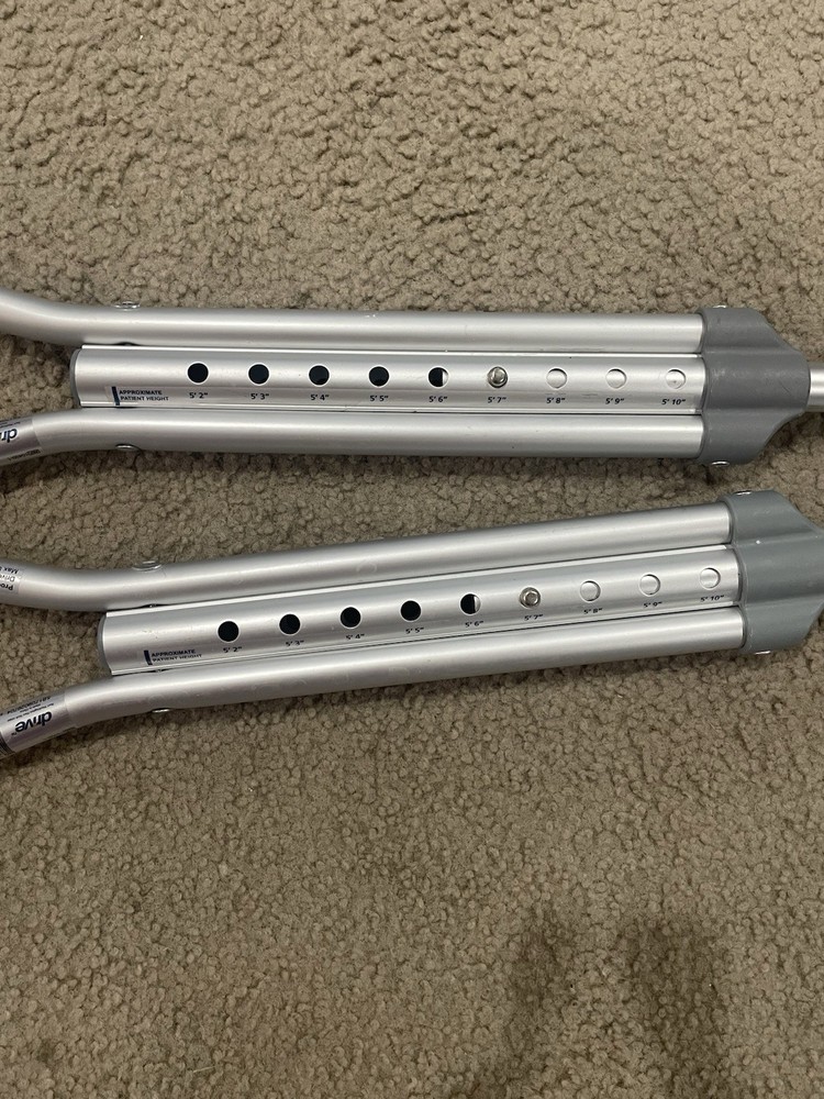 Adjustable Aluminum Crutches - Lightweight, Comfortable Handles