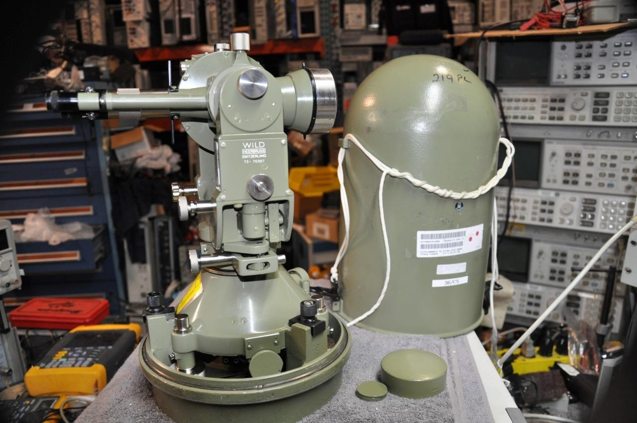 Wild T3-70387 Theodolite with Bullet Case