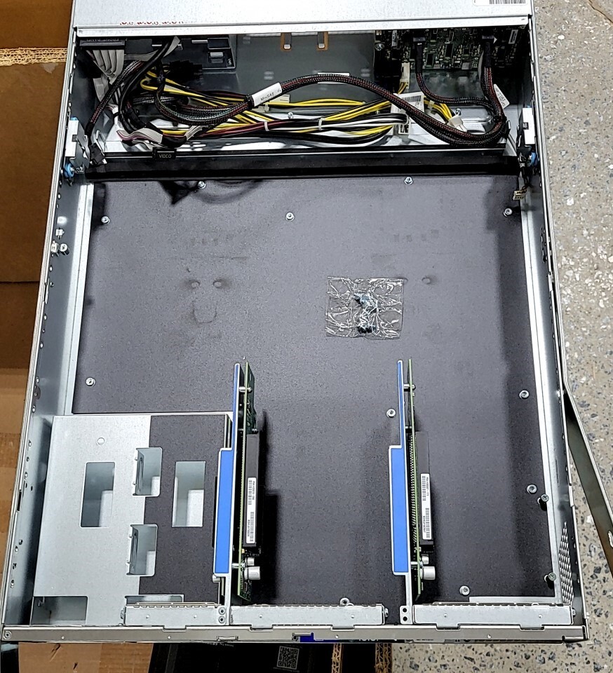 INTEL Rr2000 8x2.5" 2U Rackmount Server Chassis SEE NOTES