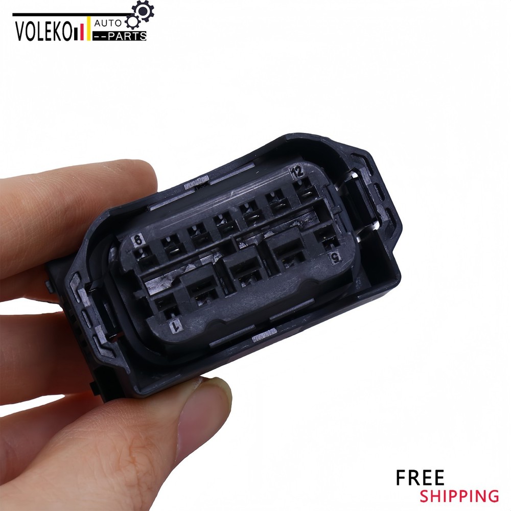 2PCS Headlight Plug For BMW E90 LCI E91 E92 E93 3 Series 61132359991