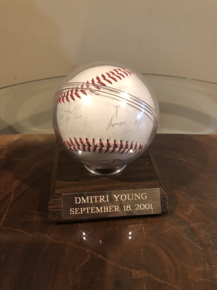 Dimitri Young Autographed Baseball Cincinnati Reds