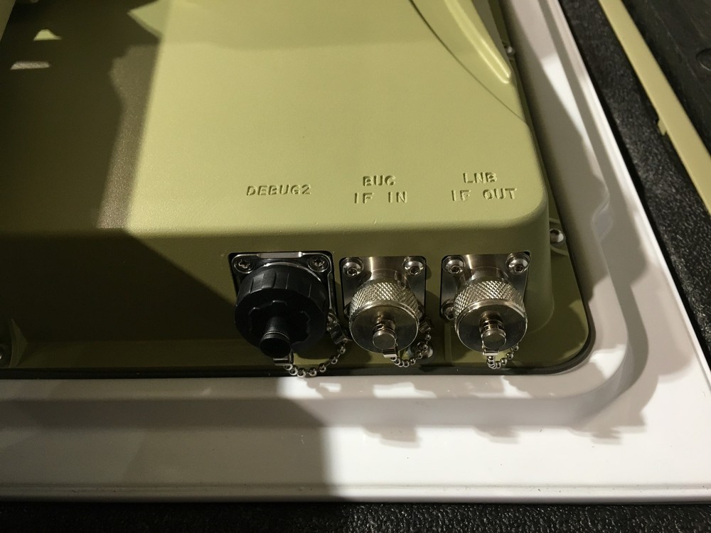 Starwin uSAT Flat-Panel Portable Terminal FL60P-EB Satellite
