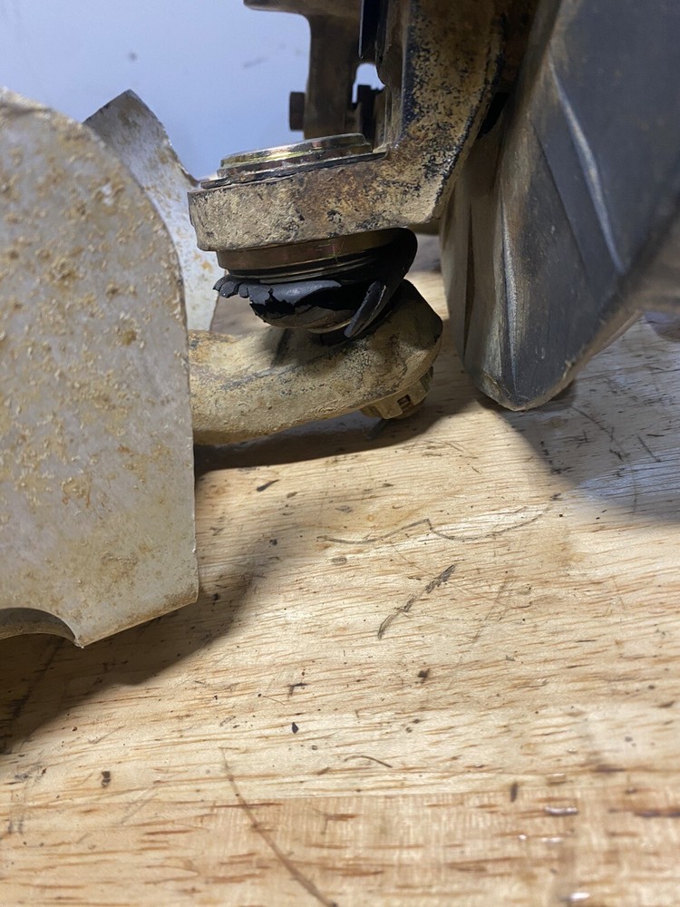 2011 Rincon 680 A Arm Hub Spindle