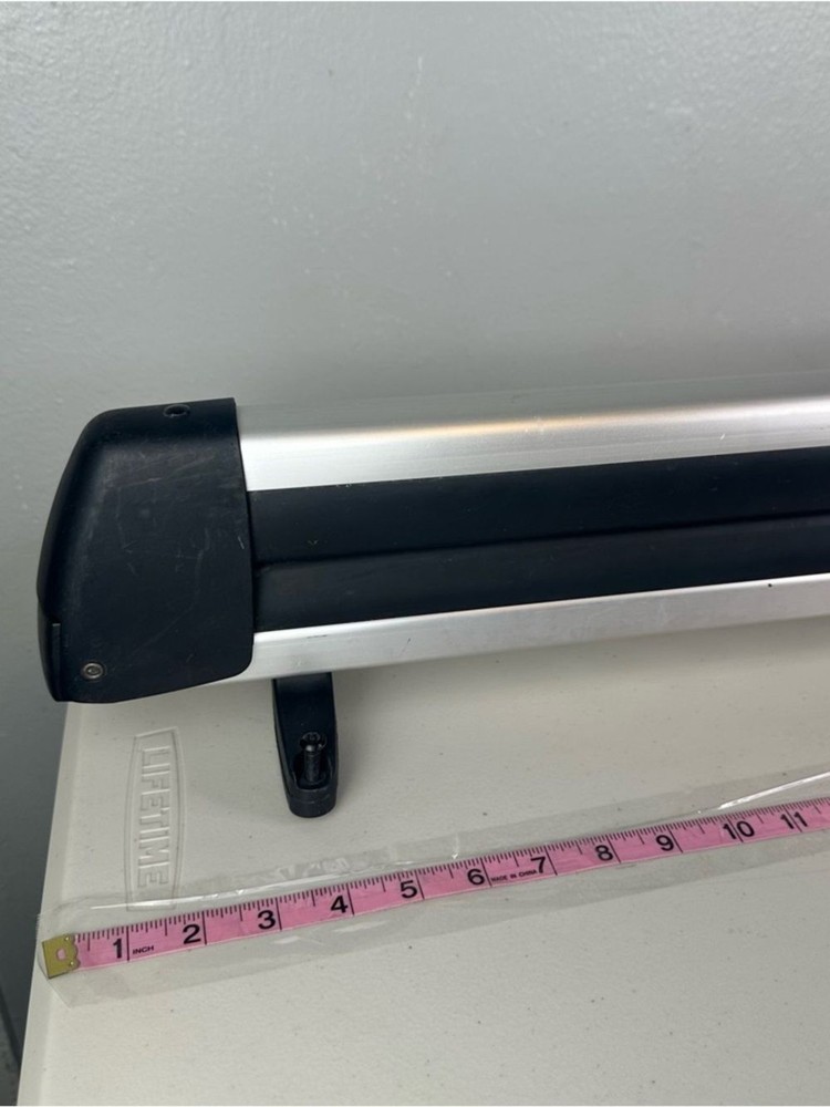 THULE 91725U SKI & SNOWBOARD RACK - SILVER NO KEY