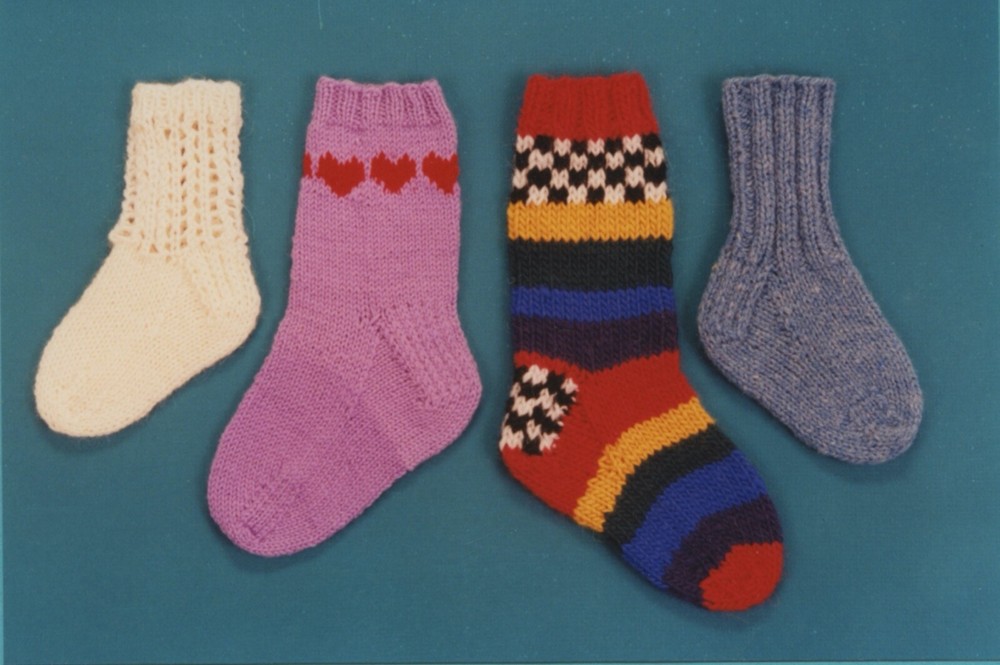 Ann Norling KNITTING PATTERN 26 Basic Baby & Kid Socks - 3 gauges