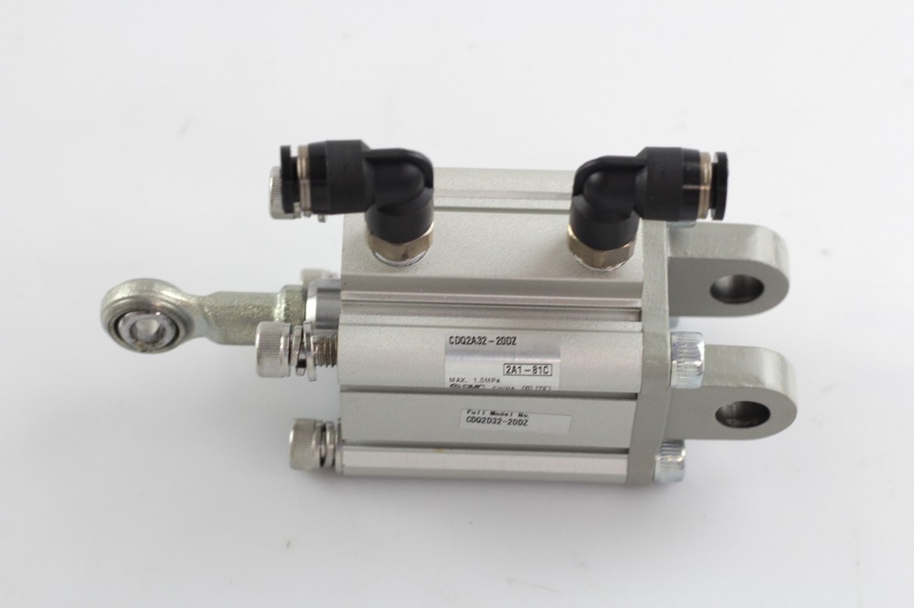 SMC CDQ2D32-20DZ Pneumatic Cylinder