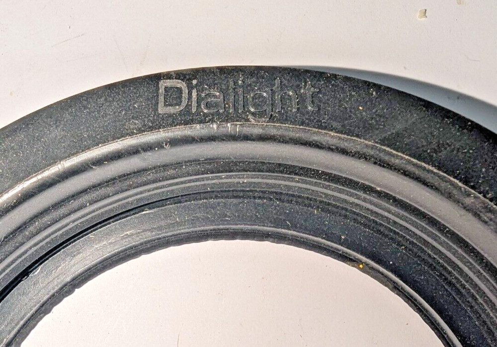 Dialight 4 1/2" GROMMET (2PK)